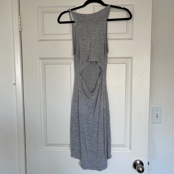Aritzia Wilfred Free Cut Out Open Back Dress - Picture 4 of 4